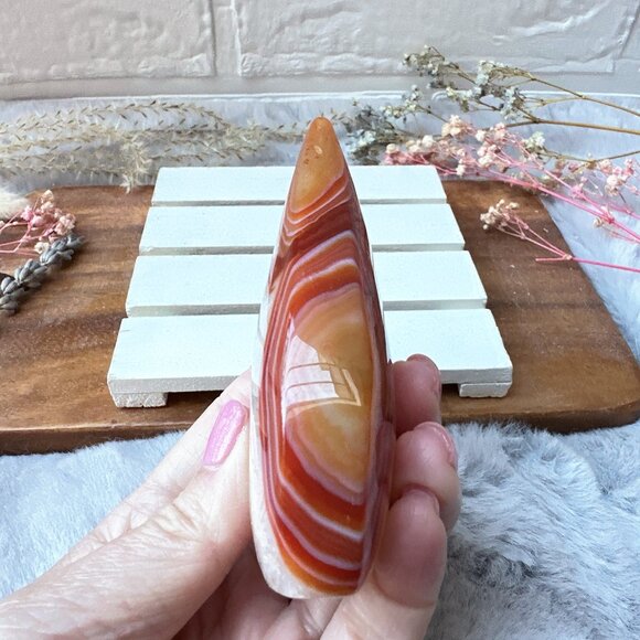 Gorgeous Carnelian Flame - Picture 5 of 8